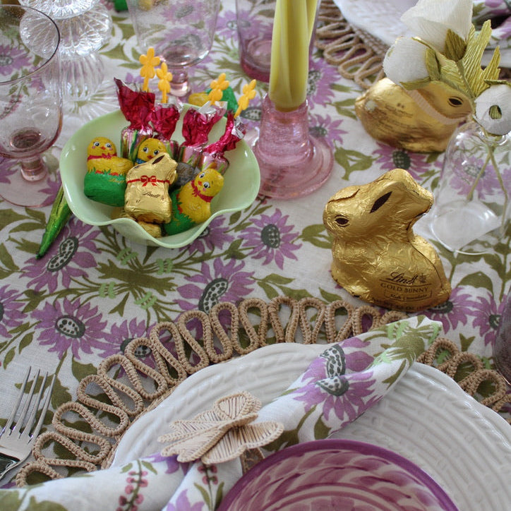 An Easter Table Worth Hopping For