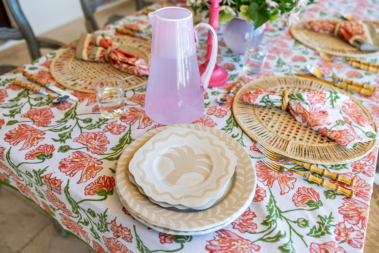 She's bold. She's blooming. She's the life of the table.